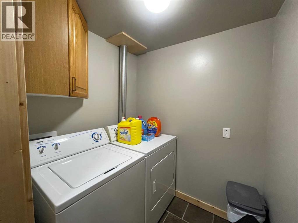 810 7 Ave - 29