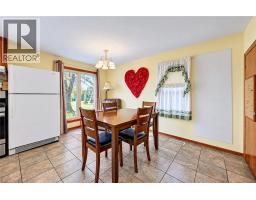 Kitchen - 1383 Bridge Street, New Dundee, ON N0B2E0 Photo 9