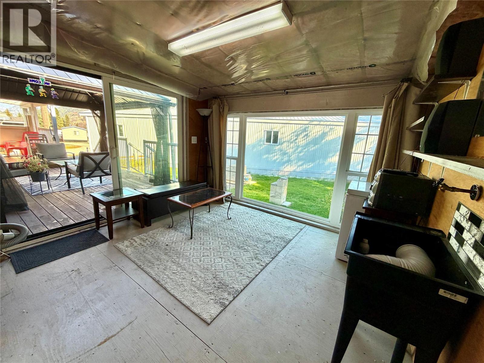 1601 COLUMBIA Avenue Unit# 17, Castlegar - Image 1