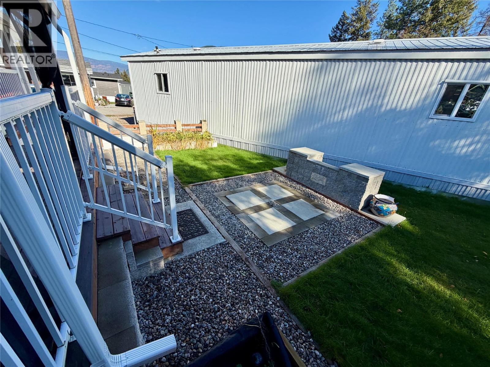 1601 COLUMBIA Avenue Unit# 17, Castlegar - Image 1
