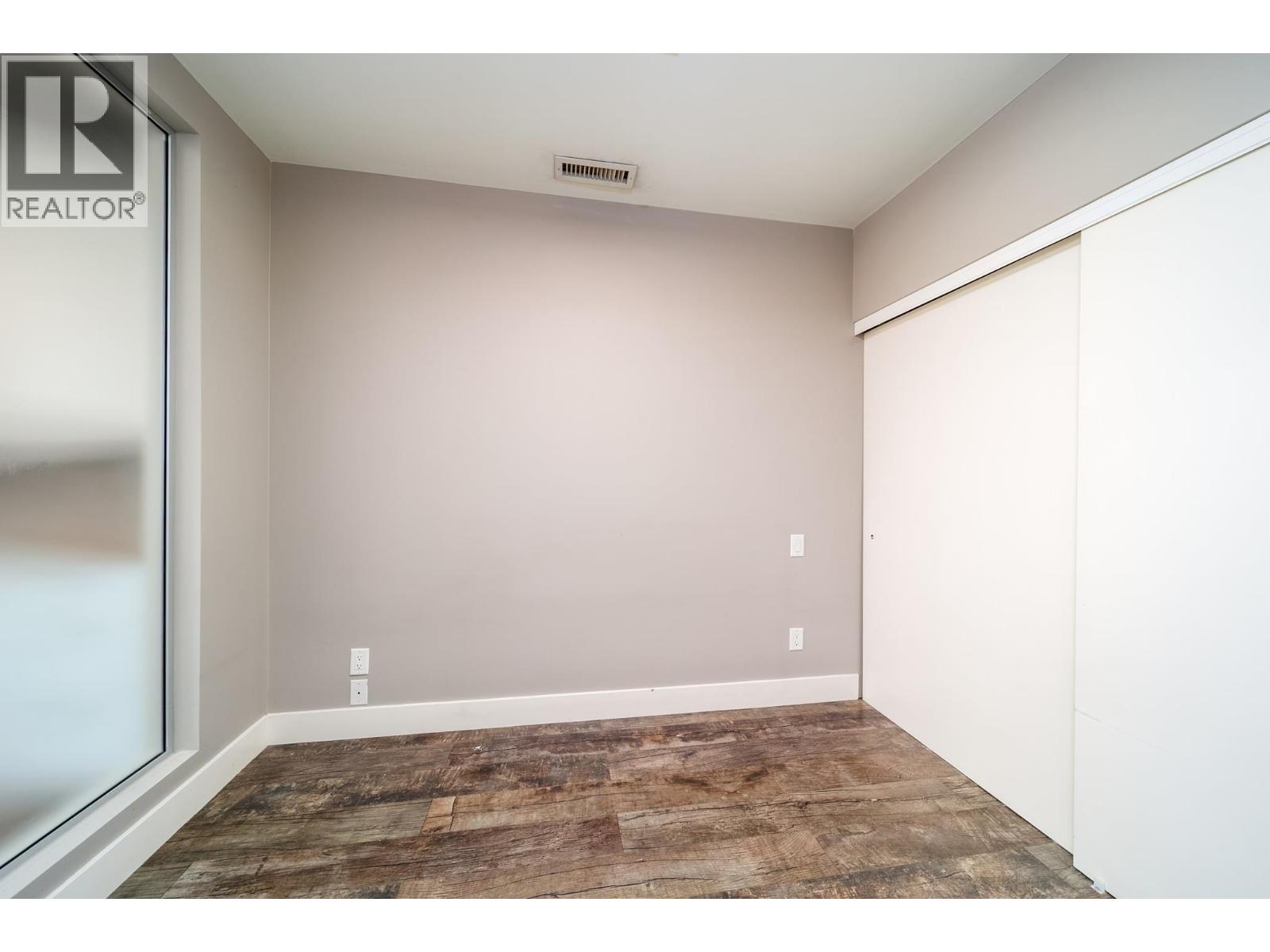 216 1289 Ellis Street, Kelowna