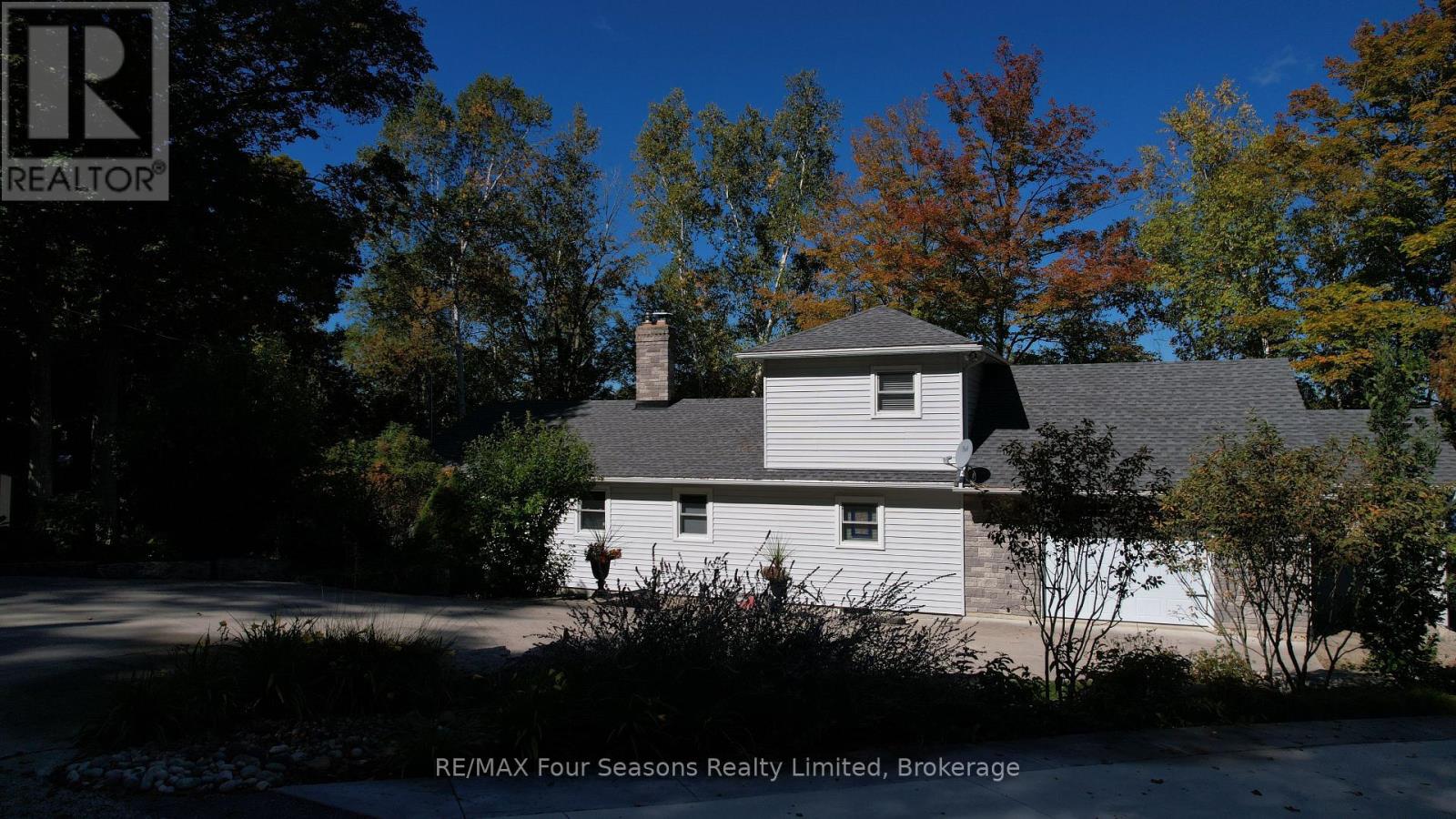 52 Shore Drive — photo 44
