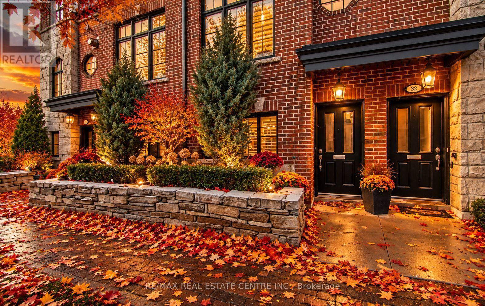 30 CORMIER HEIGHTS, Toronto (Mimico) — photo 2