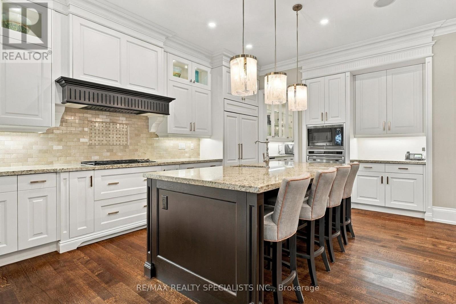 53 Cumberland Drive, Mississauga, ON photo 14