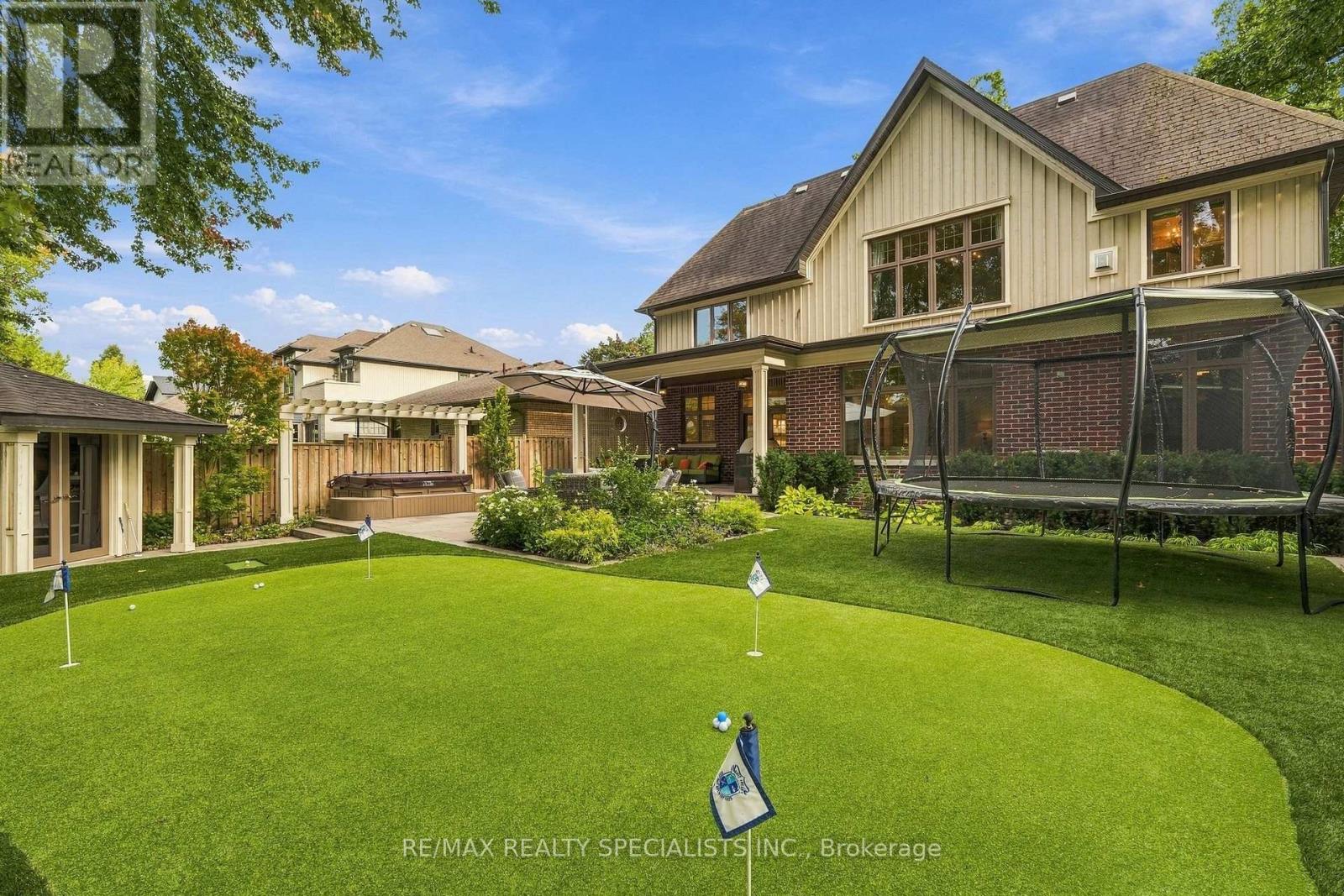 53 Cumberland Drive, Mississauga, ON photo 43
