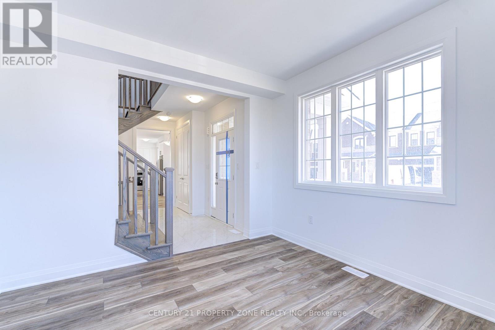 1348 COPLEY COURT, Milton (BW Bowes) — photo 4