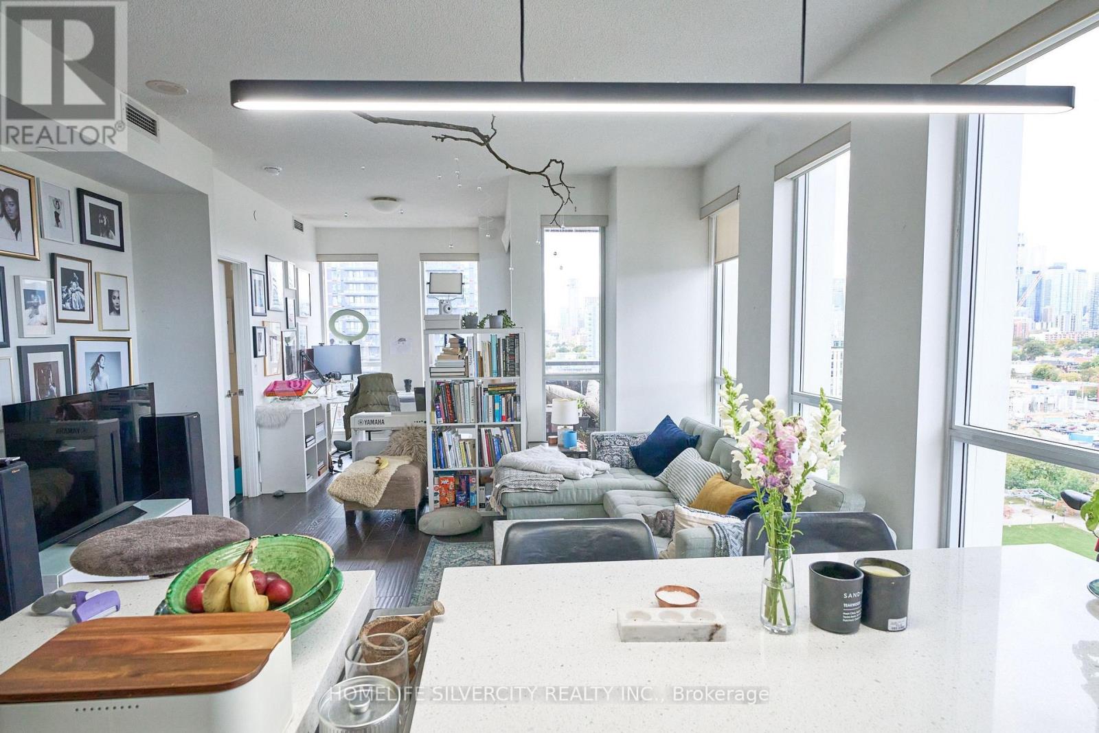 170 Sumach Street — photo 13
