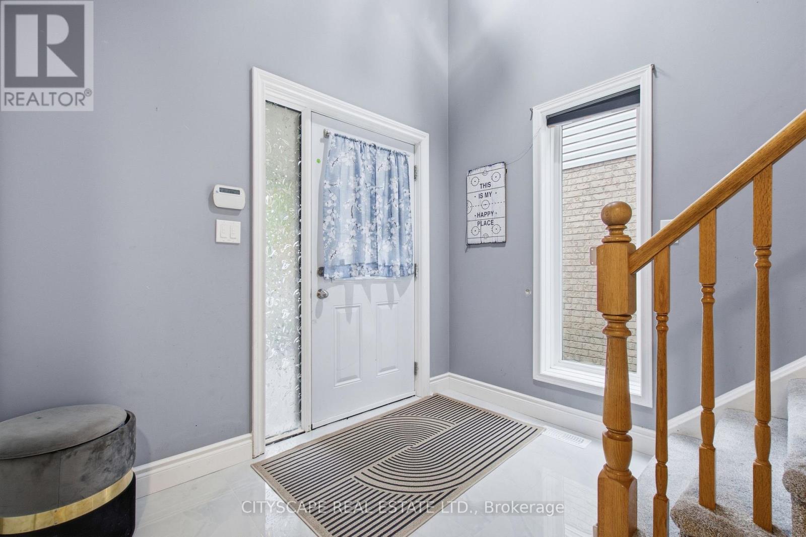 24 GEES WAY — photo 3