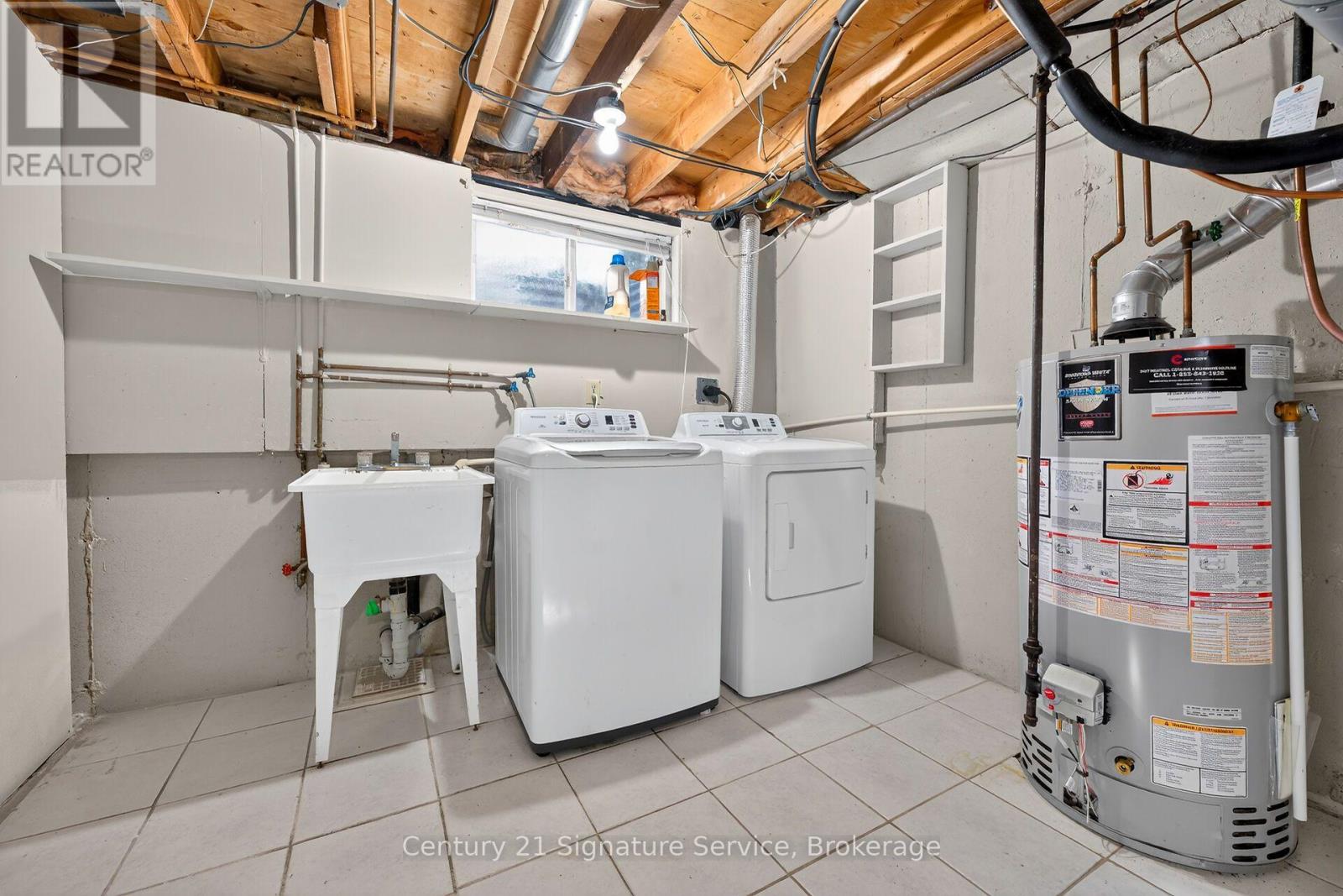 11 Fuller Crescent — photo 50