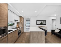 809 13615 Fraser Highway, Surrey, BC V3T0P7 Photo 10