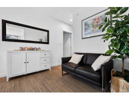 809 13615 Fraser Highway, Surrey, BC V3T0P7 Photo 9