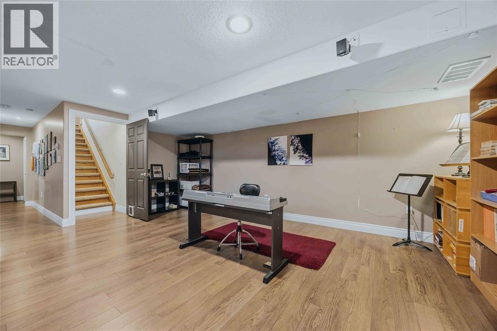 4303 Garden Crescent — photo 22