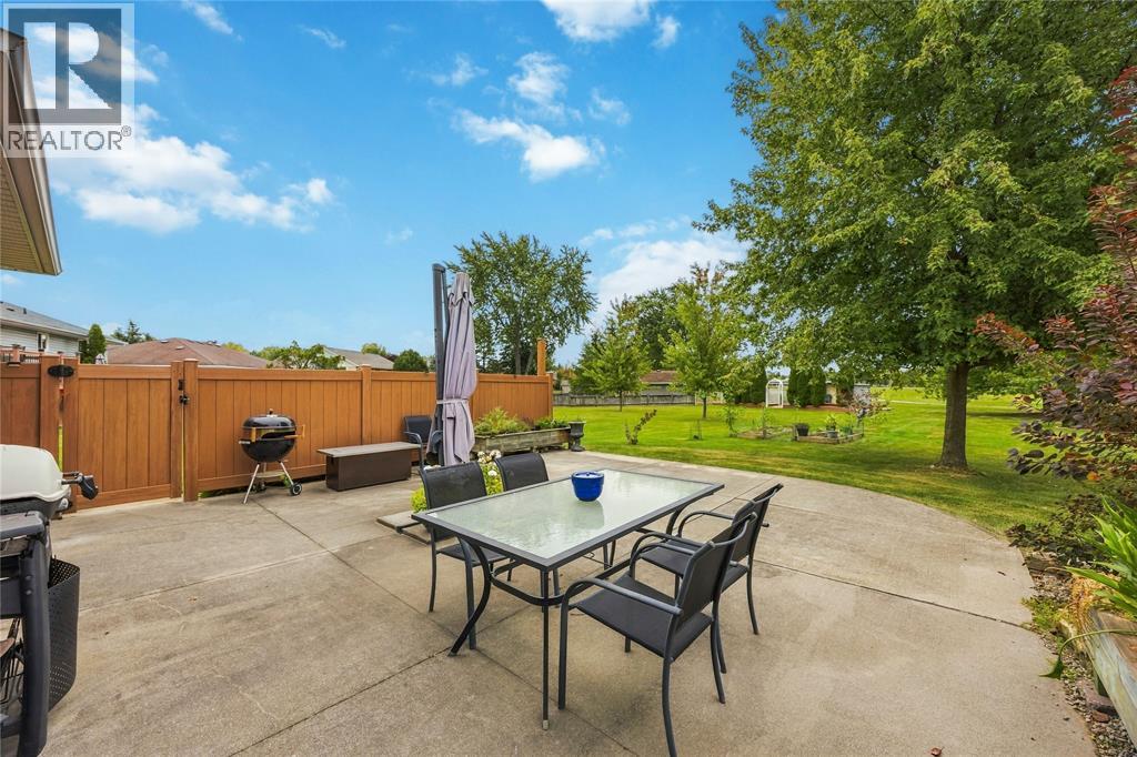 4303 Garden Crescent — photo 30