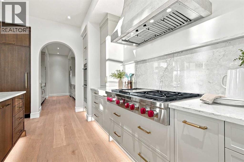 2920 Toronto Crescent NW photo 11