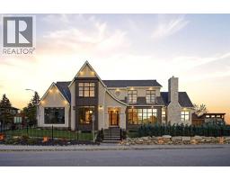 2920 Toronto Crescent NW - photo 1