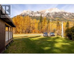9882 Victoria Street, Fernie, BC V0B1M5 Photo 13