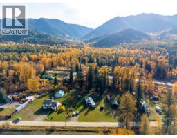 9882 Victoria Street, Fernie, BC V0B1M5 Photo 25