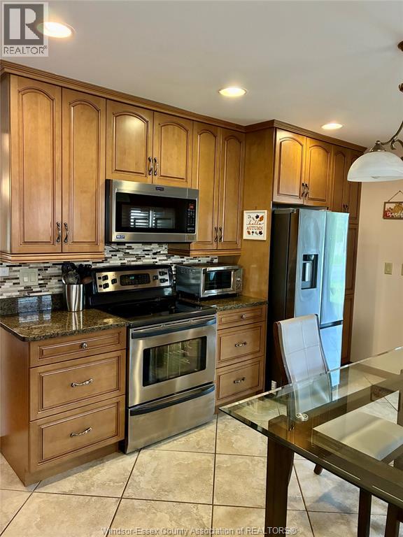 3596 HEMLOCK AVENUE, Windsor — photo 9