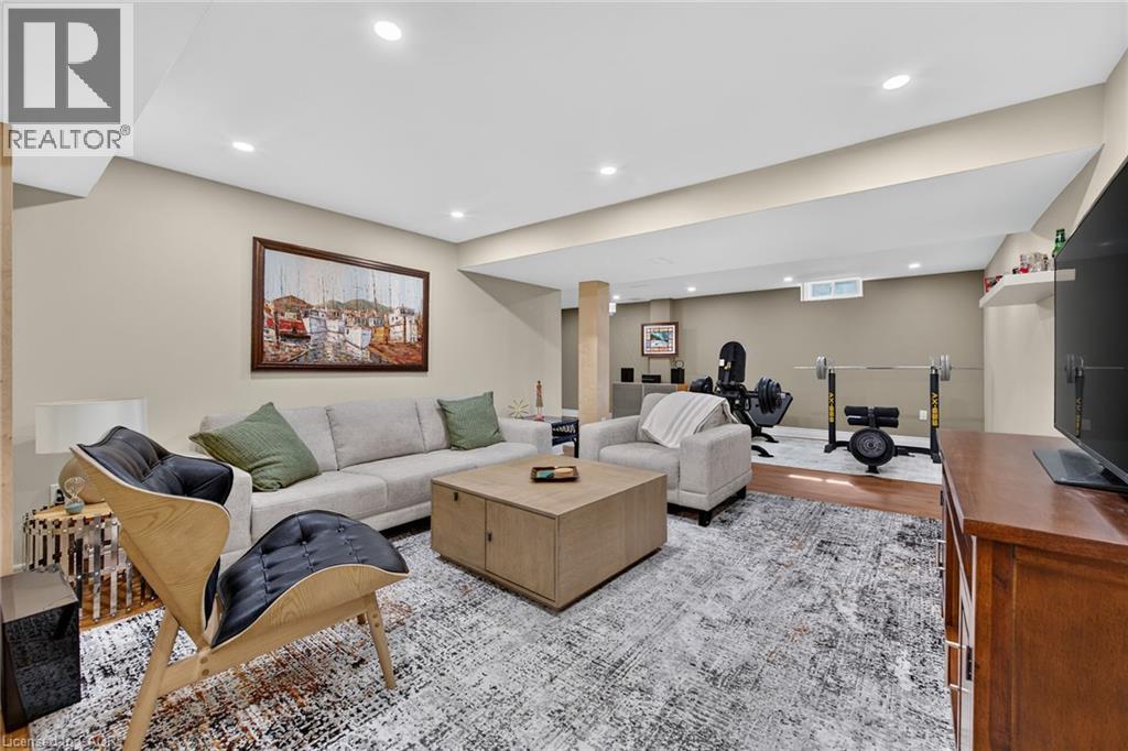 14 Steflar Street — photo 41