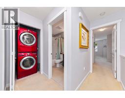 709 Premier Street, North Vancouver, BC V7J0A5 Photo 28