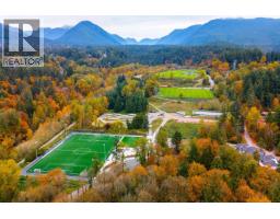 709 Premier Street, North Vancouver, BC V7J0A5 Photo 36