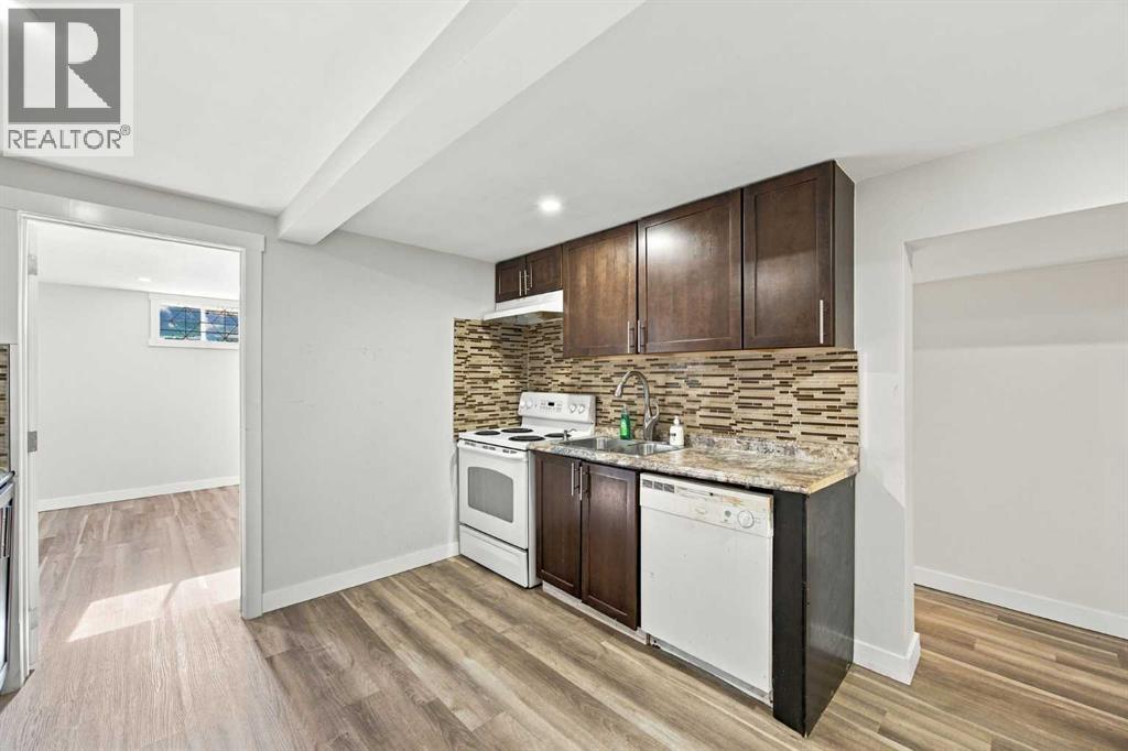 2035 47 Street SE photo 21
