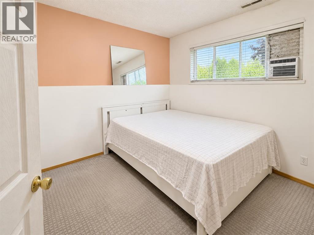 76 Martinbrook Link NE photo 13