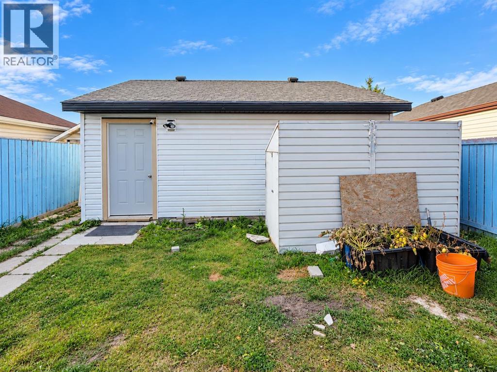 76 Martinbrook Link NE photo 18