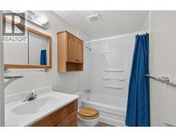 1556 Lancaster Drive Unit# 74, Oakville, ON L6H2Z4 Photo 30