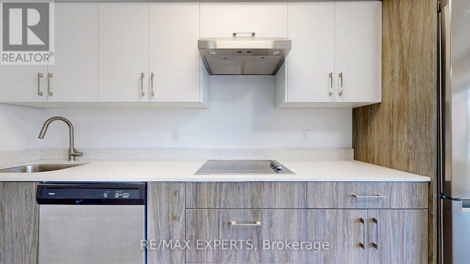 #203 45 CONNAUGHT AVENUE - 10