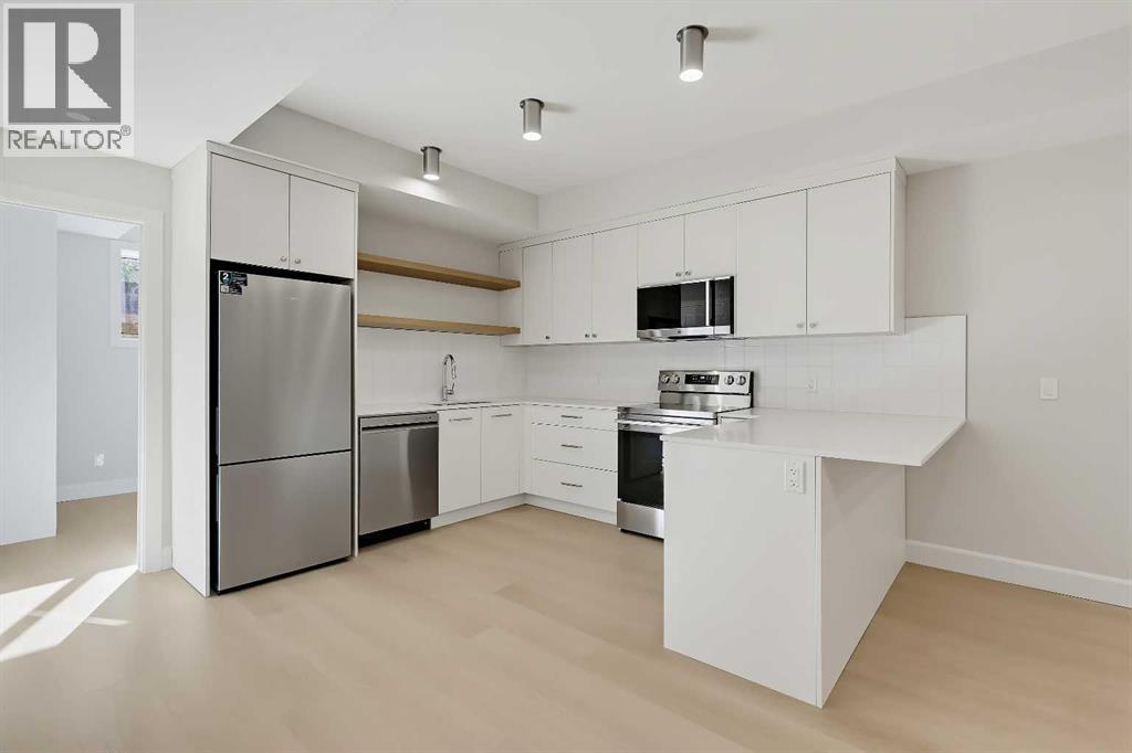 2314 22 Avenue SW photo 34
