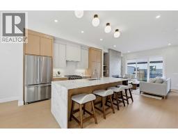 2314 22 Avenue SW - photo 5