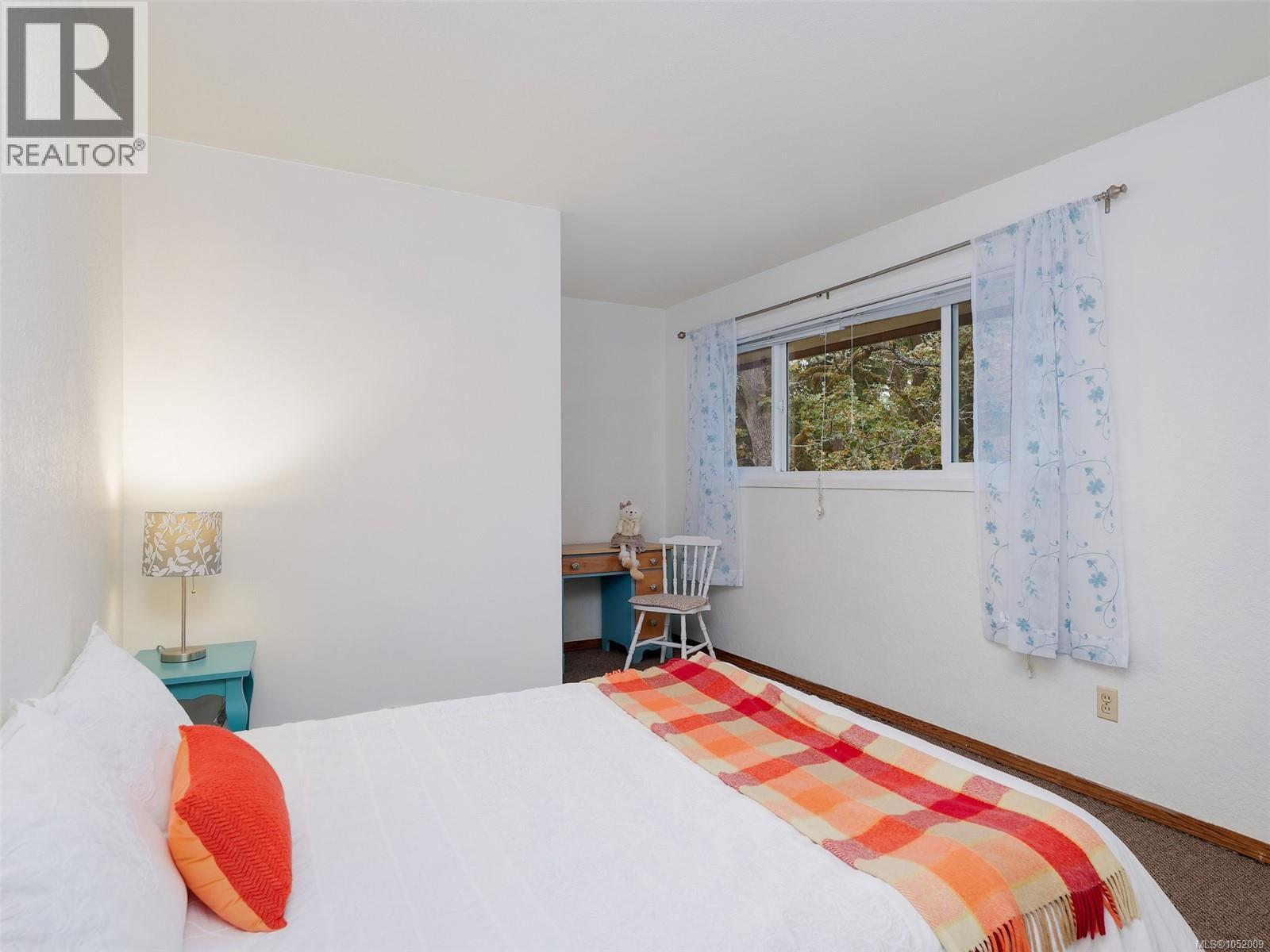 3536 Henderson Rd - 16