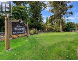 3536 Henderson Rd, Oak Bay, BC V8P5B1 Photo 27