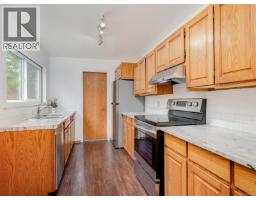 Ensuite - 3536 Henderson Rd, Oak Bay, BC V8P5B1 Photo 6