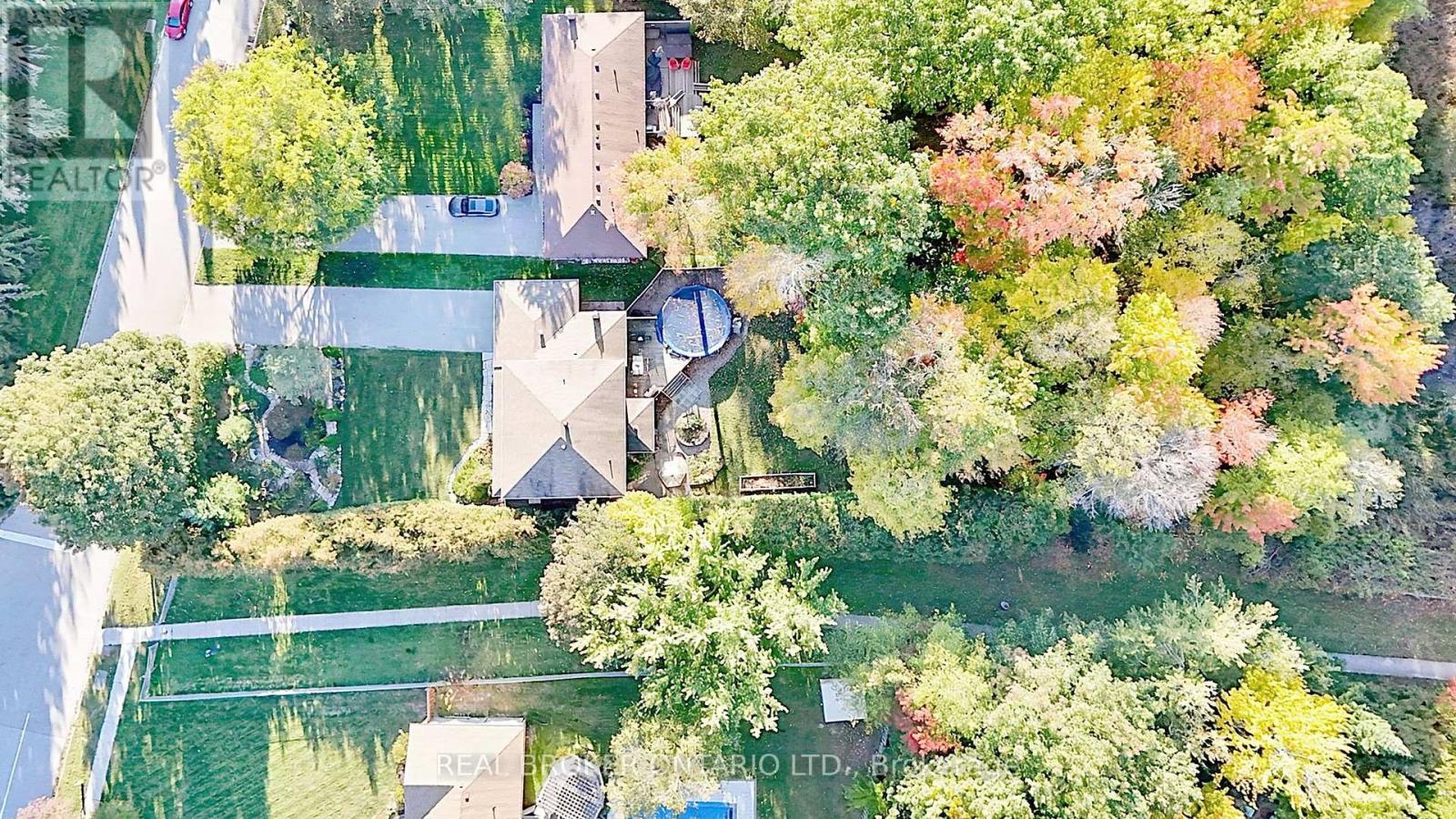 2 AMBERGLEN COURT - 47