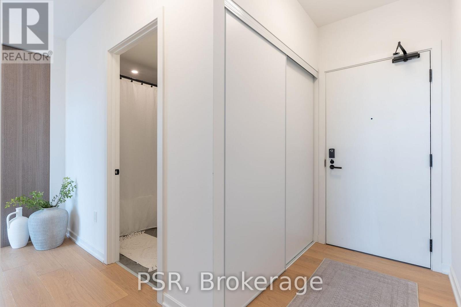 2410- 10 Graphophone Grove, Toronto, ON photo 3