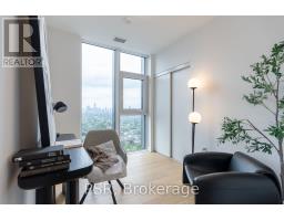 2410 - 10 Graphophone Grove, Toronto, ON M6H0E5 Photo 6