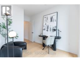 2410 - 10 Graphophone Grove, Toronto, ON M6H0E5 Photo 7