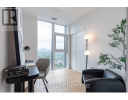 2410 - 10 Graphophone Grove, Toronto, ON M6H0E5 Photo 8