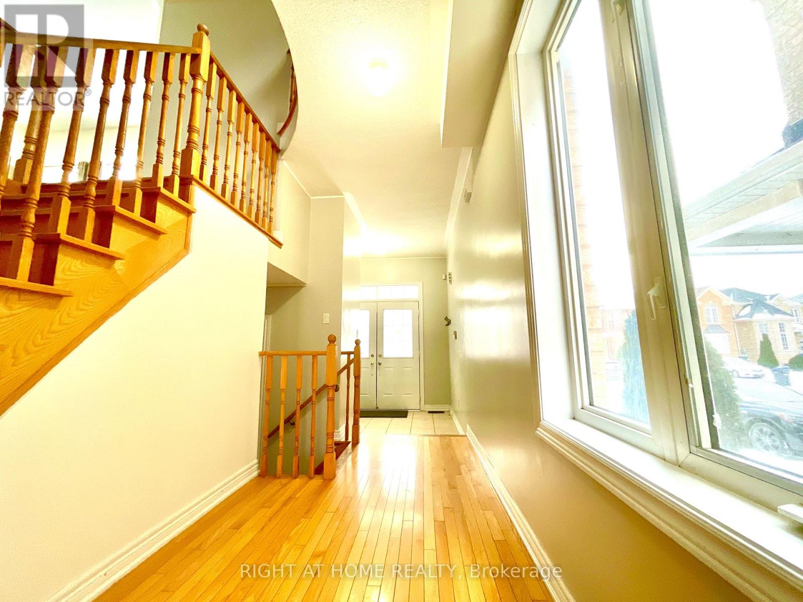 A - 10 VANDERBRINK DRIVE, Brampton (Sandringham-Wellington) — photo 3