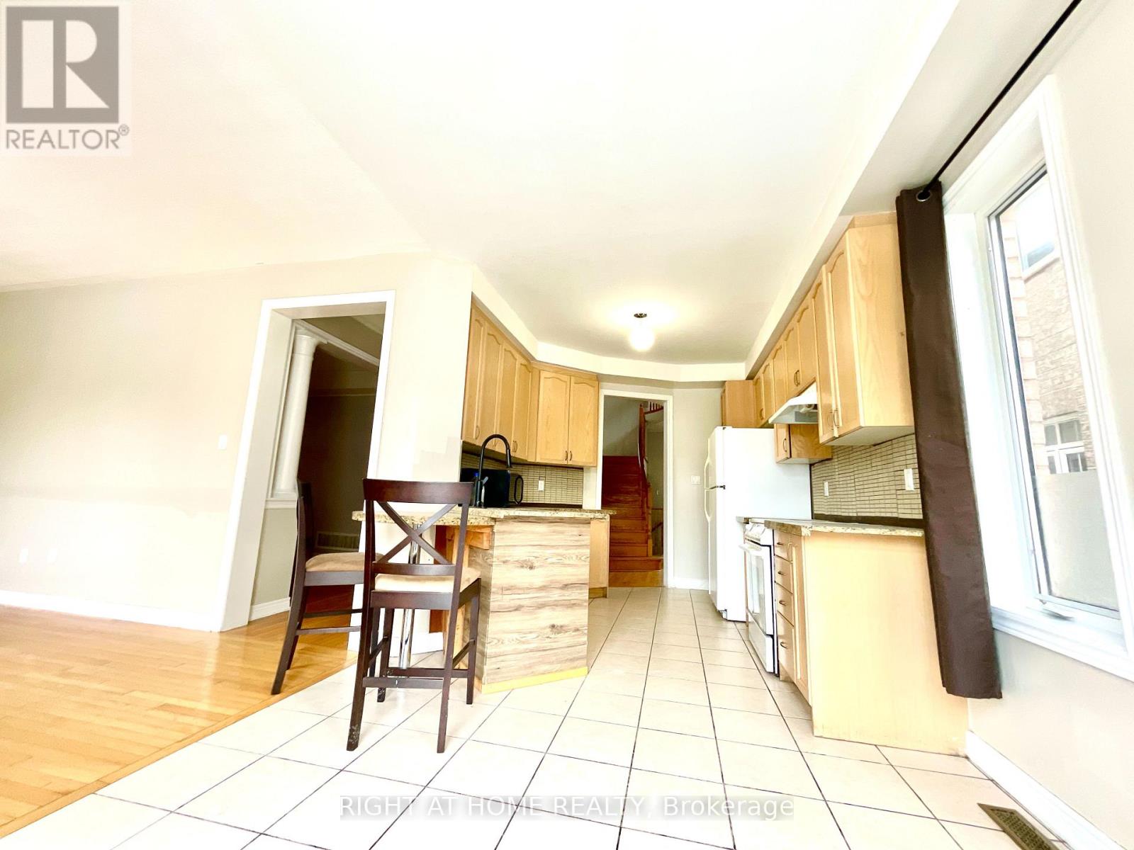 A - 10 VANDERBRINK DRIVE, Brampton (Sandringham-Wellington) — photo 7