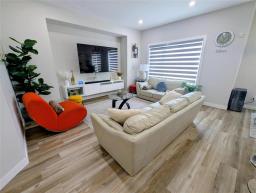 Loft - 133 Bill Briercliffe Drive, Winnipeg, MB R3W0S6 Photo 8