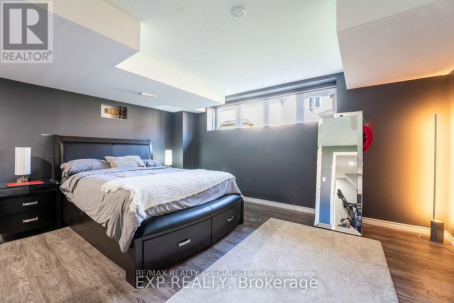 8 SARA DRIVE - 27