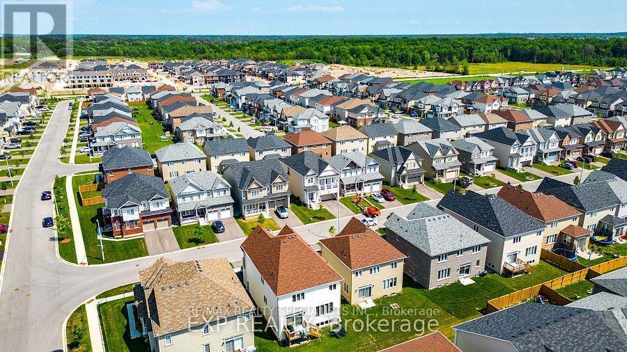 8 SARA DRIVE - 40