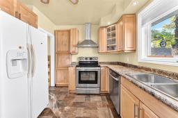 786 Clifton Street, Winnipeg, MB R3G2X8 Photo 7
