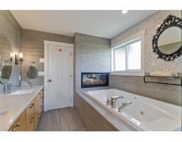 1843 142 Street, Surrey, BC V4A6V3 Photo 13