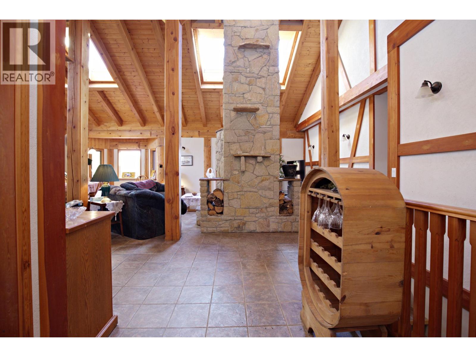 5726 WALTERS DRIVE - 21