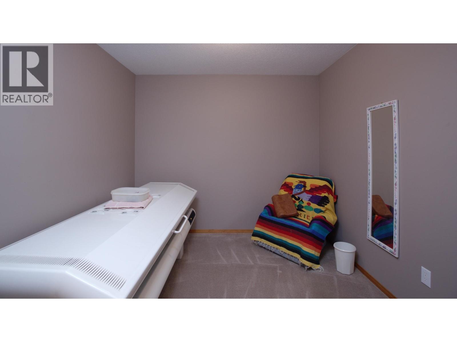 5726 WALTERS DRIVE - 29