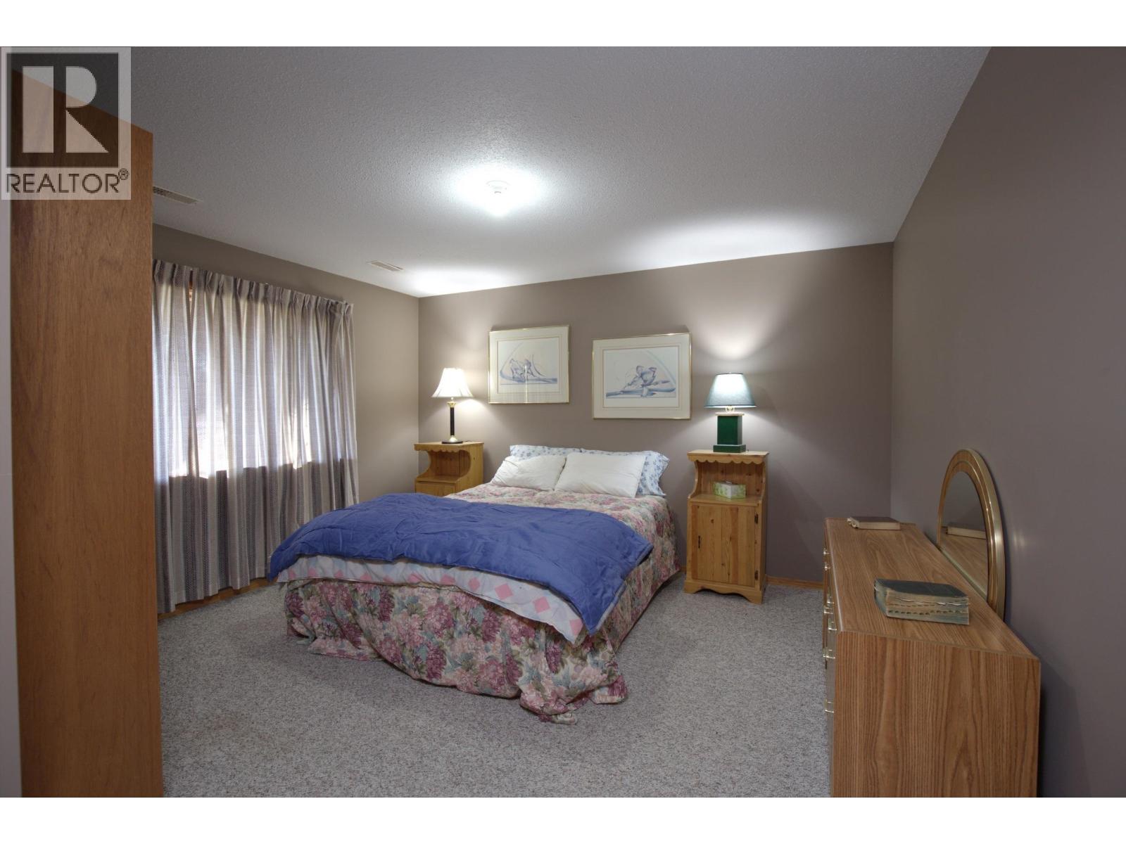 5726 WALTERS DRIVE - 30